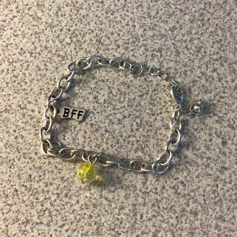 Bracelet